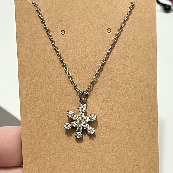 Snowflake Metal Pendant Rhinestone 18” Necklace Winter Kid - Picture 6 of 6